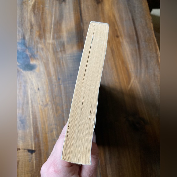 A Primate's Memoir: A Neuroscientist's Unconventional Life Among the Baboons - Picture 5 of 9